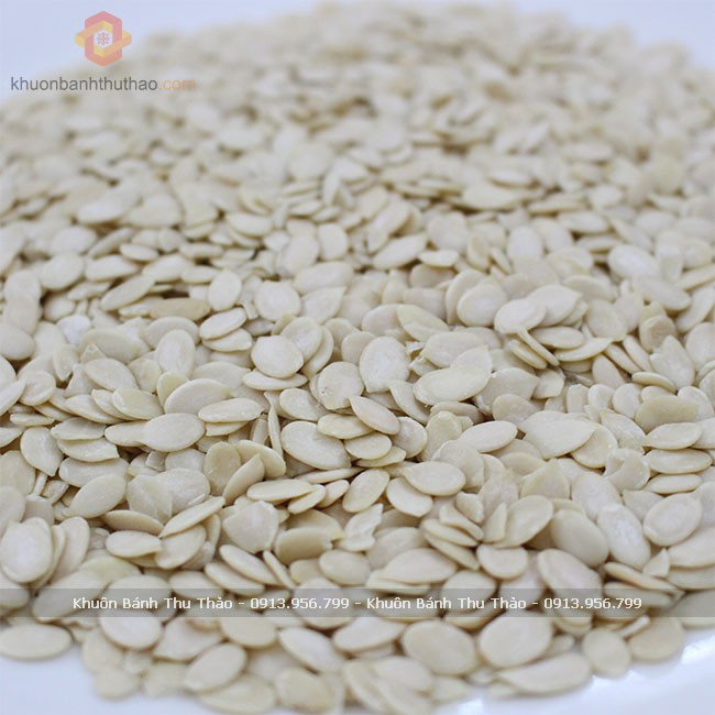 Hạt dưa trắng tách vỏ Bahato gói 100g