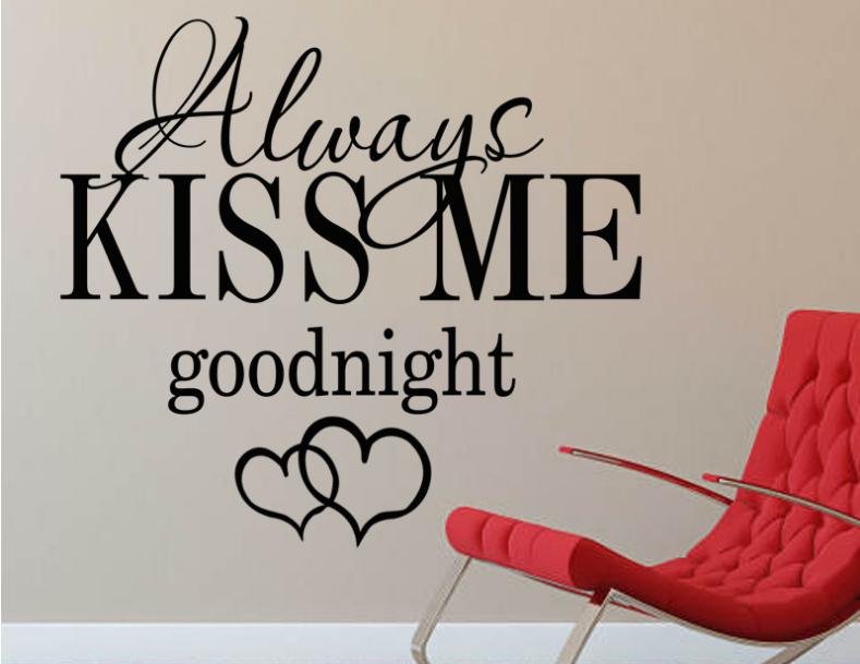[HCM]Decal trang trí Chữ Kiss Me