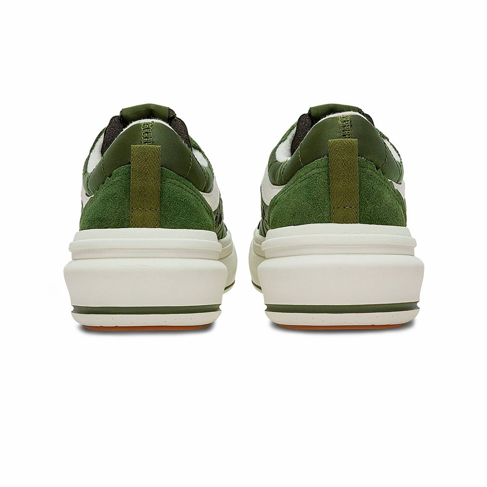 Giày Vans Ua Old Skool Overt Plus Cc VN0A4BVLE02