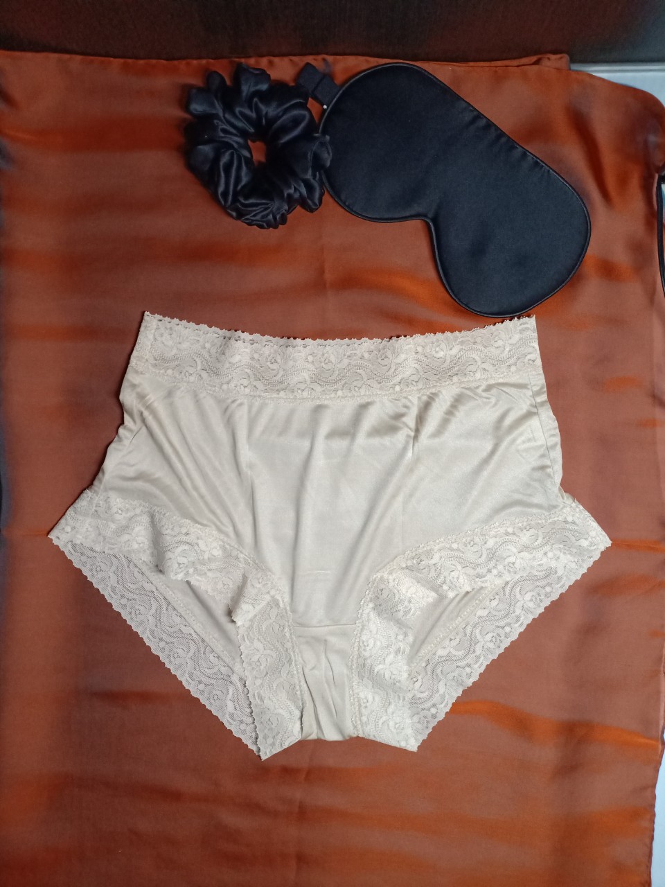 Combo 3 quần lót nữ tơ tằm kháng khuẩn