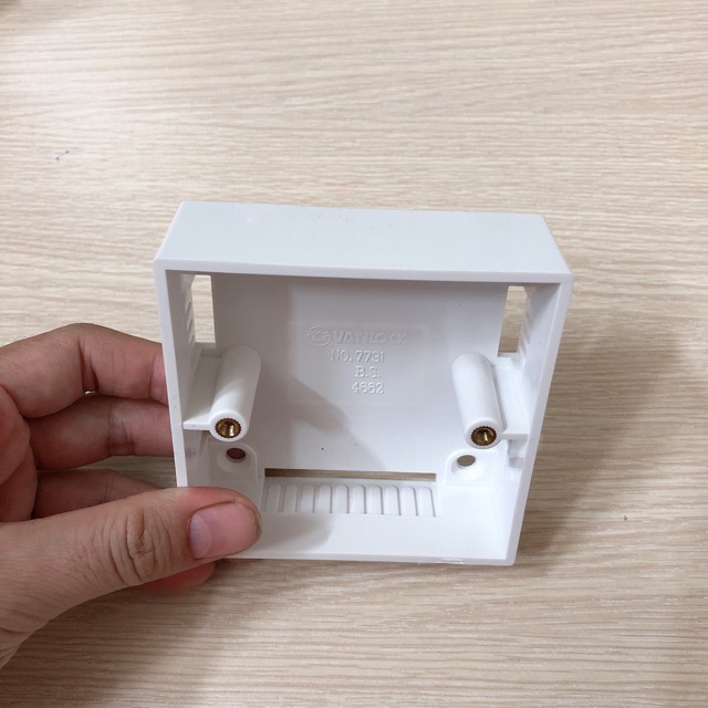 [HCM]Đế nổi vuông SINO