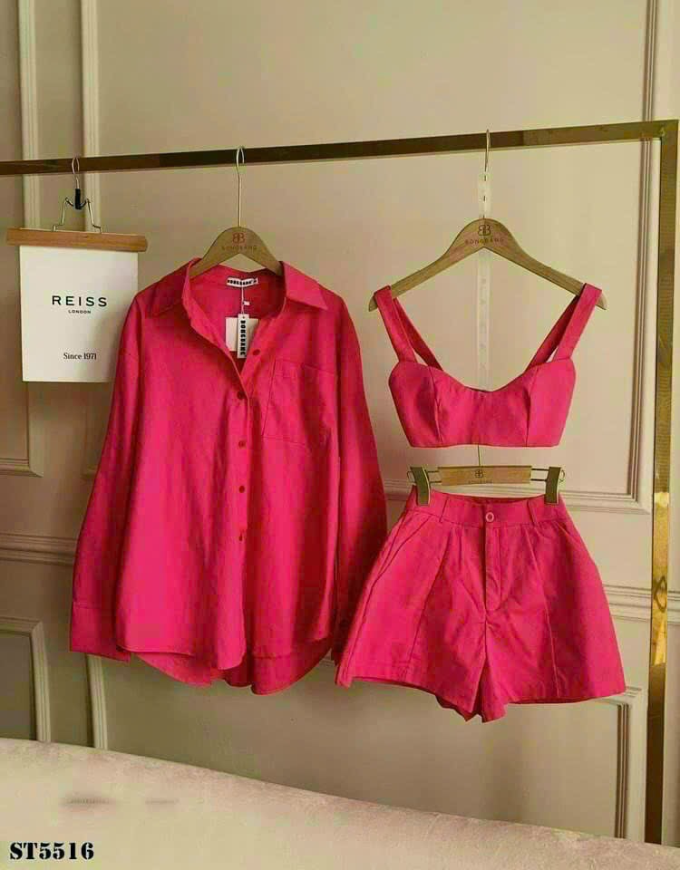 Set thời trang đi chơi biển siêu HOT áo 2 dây croptop mix quần đùi kèm áo khoác mỏng, Set bộ hottrend 3 món áo khoác kèm áo 2 dây croptop và quần đùi, Set 3 món quần đùi mix áo khoác mỏng và áo croptop 2 dây trẻ trung DX