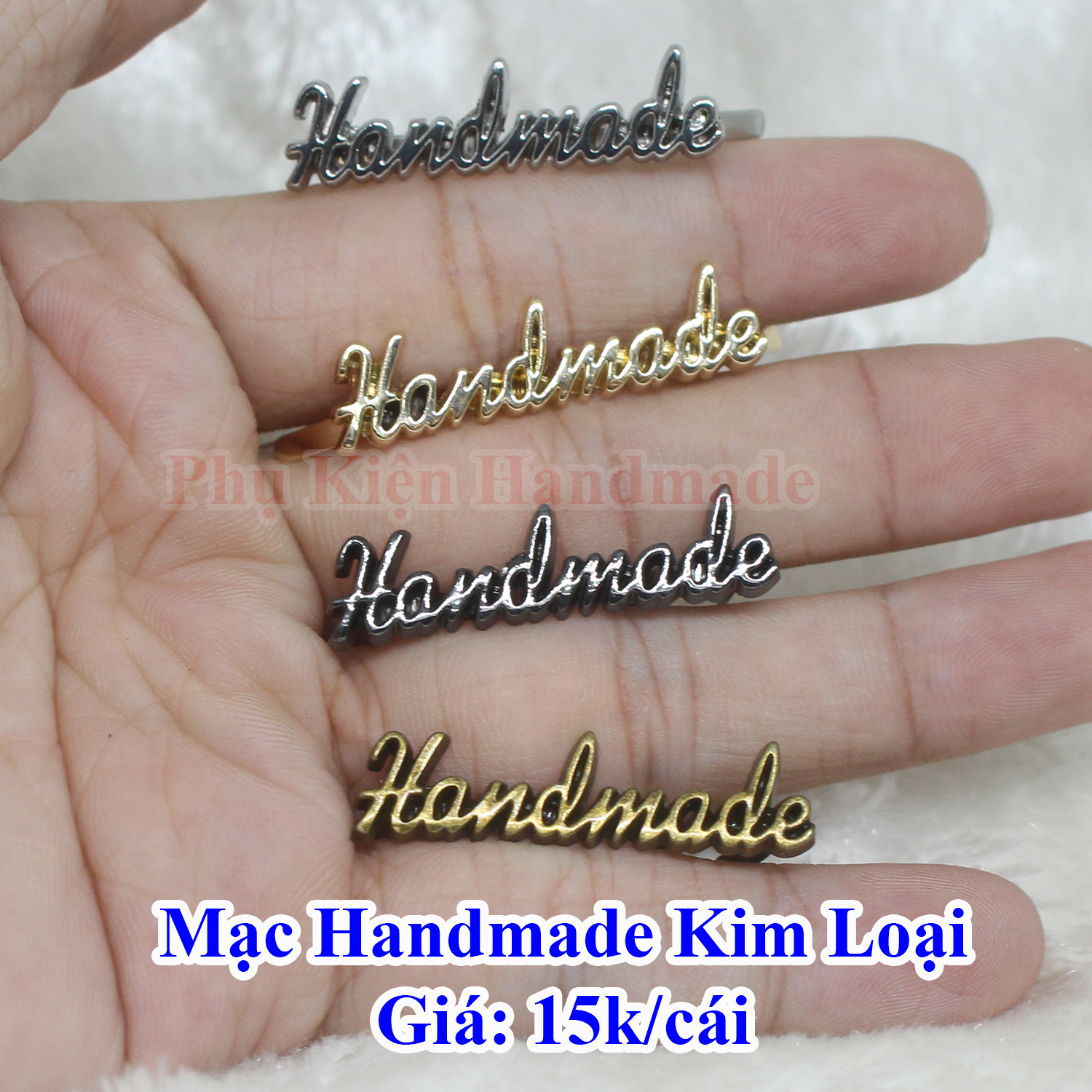 Mạc handmade chữ kim loại làm túi xách