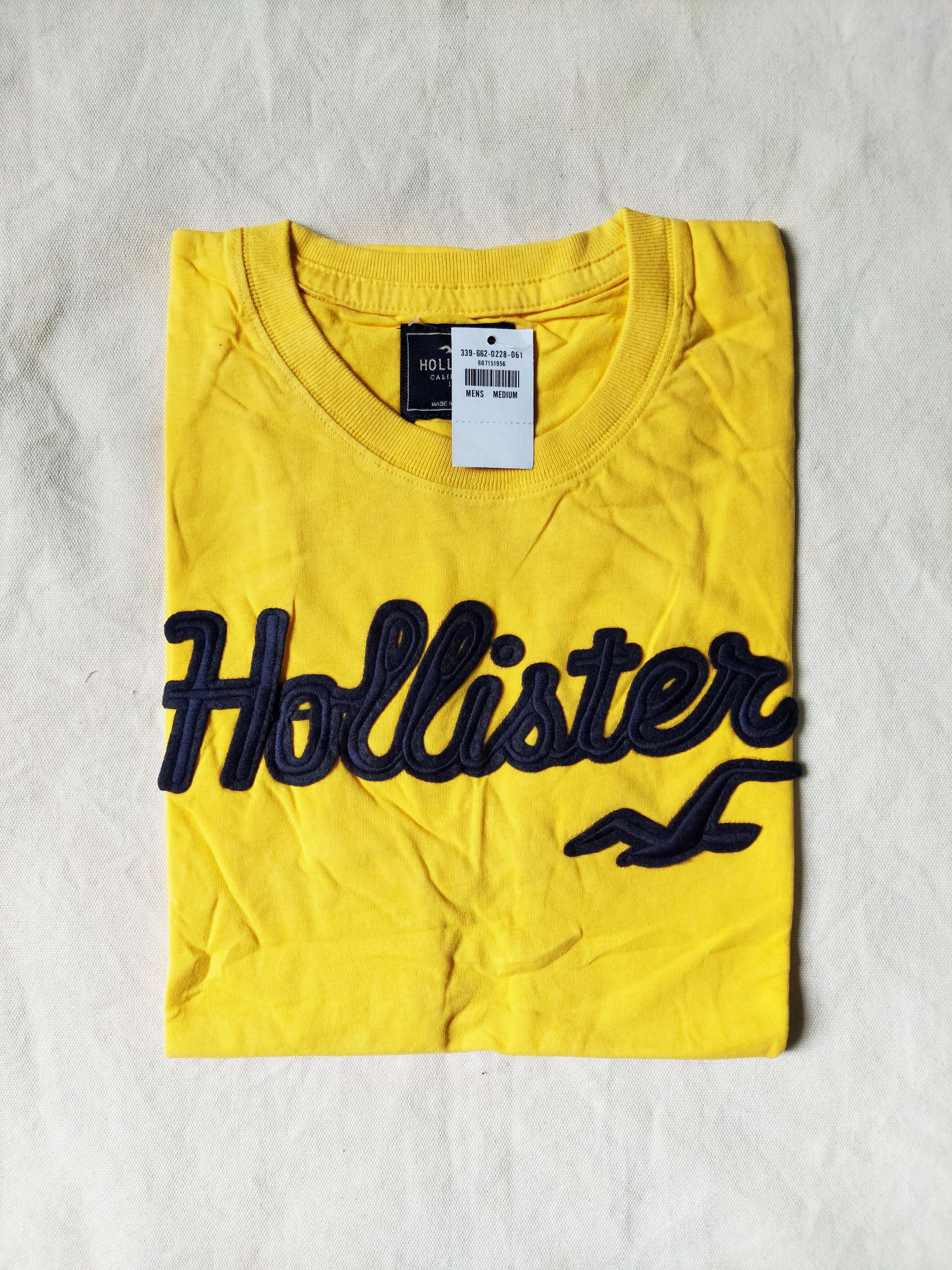 Áo thun Hollister Yellow Star New