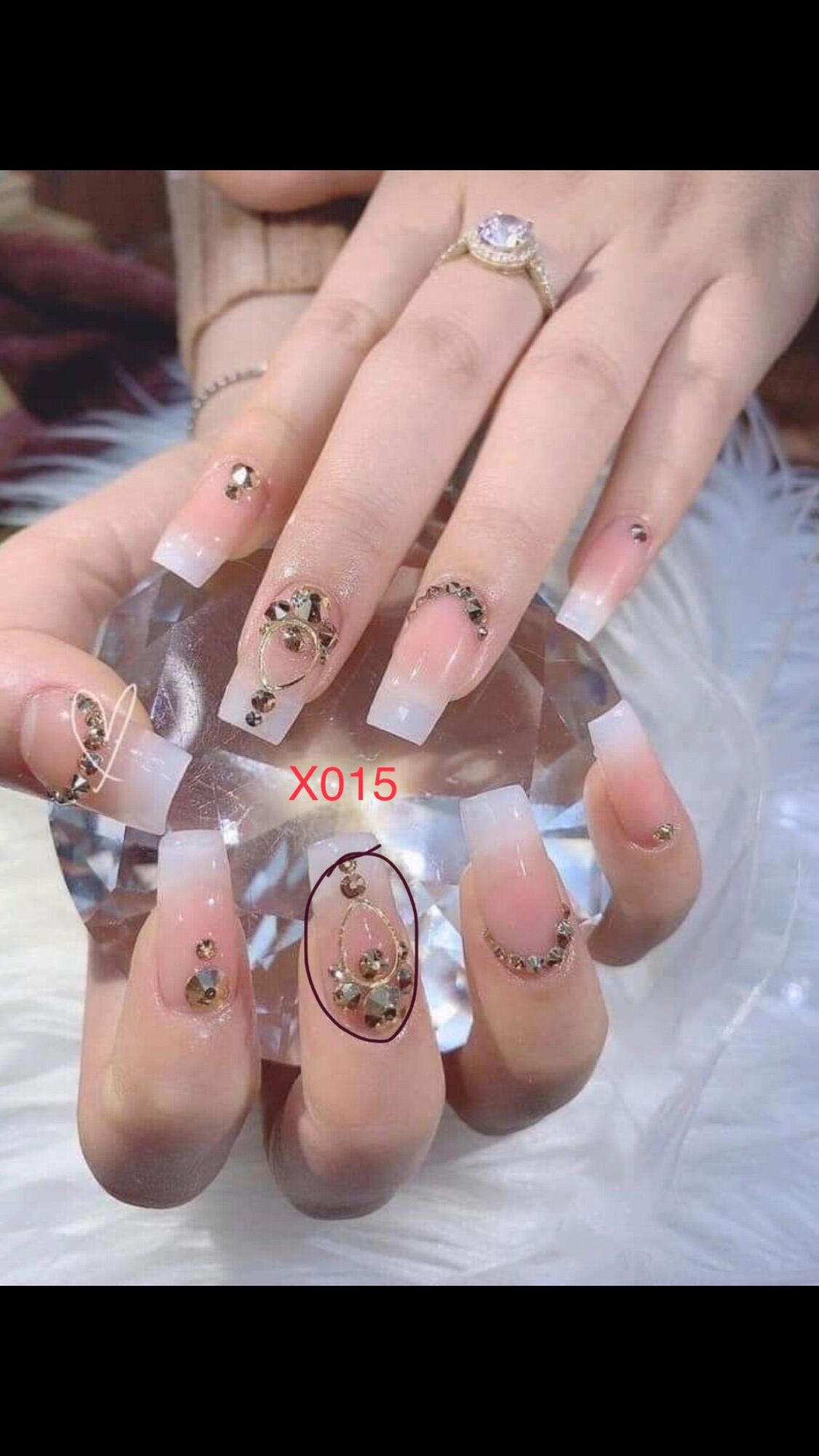 Móng tay giả- nail thiết kế(24 móng đủ size kèm 2 loại keo và dũa)
