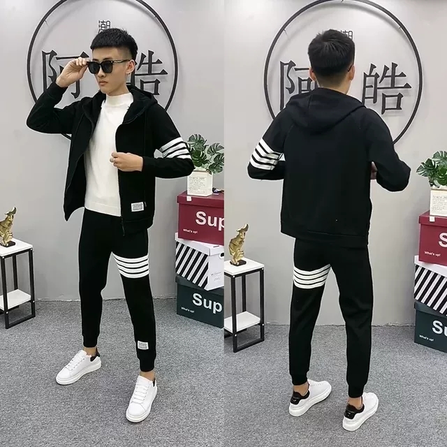 "Bộ Nỉ Nam Nữ Thu Đông 4 Sọc Logo Khóa Kéo - Set Đồ Bộ Thể Thao Mặc Nhà Unisex - Nguyên Bộ Áo Khoác Hoodie Sweter Quần Nỉ Jogger Lót Bông Cổ Tròn Dài Tay Có Nón Mềm Mịn - Viedeo Ảnh Thật Có Tách Lẻ Quần Áo - G9_SHOP
