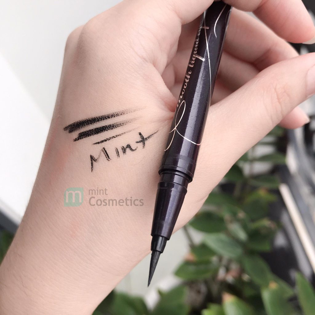 Kẻ Mắt Kiss Me Heroine Make Smooth Liquid Eyeliner