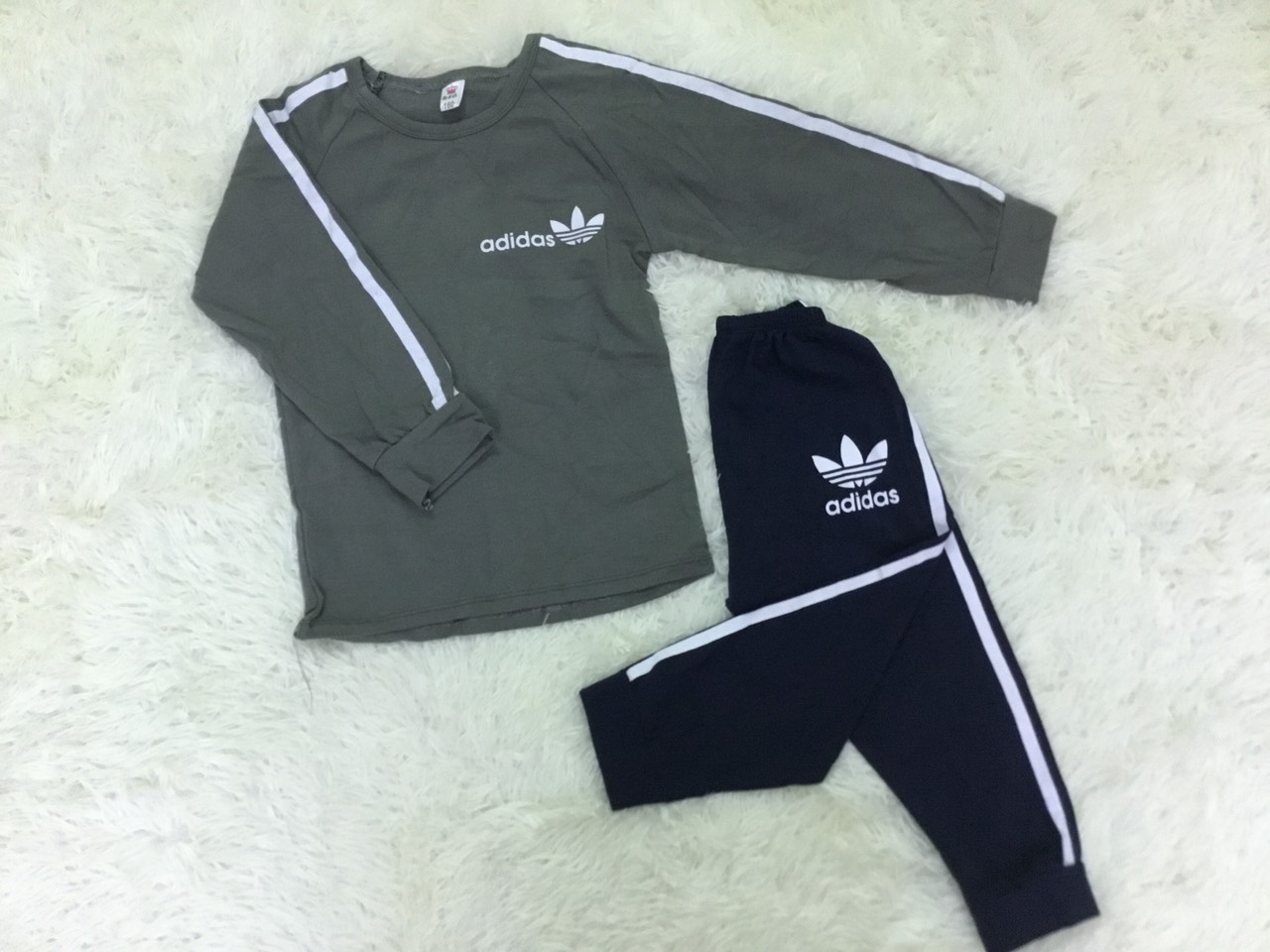 Đồ bộ thun coton Adidas dài bé trai và bé gái (10-20kg)