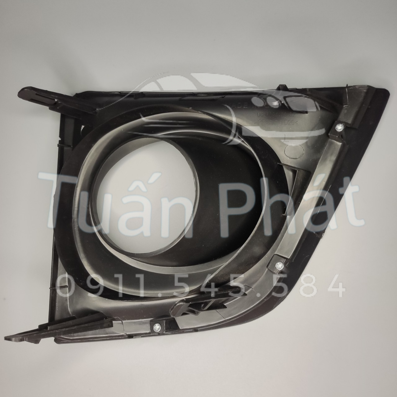 Ốp Đèn Gầm Xe Toyota Altis 2014-2017