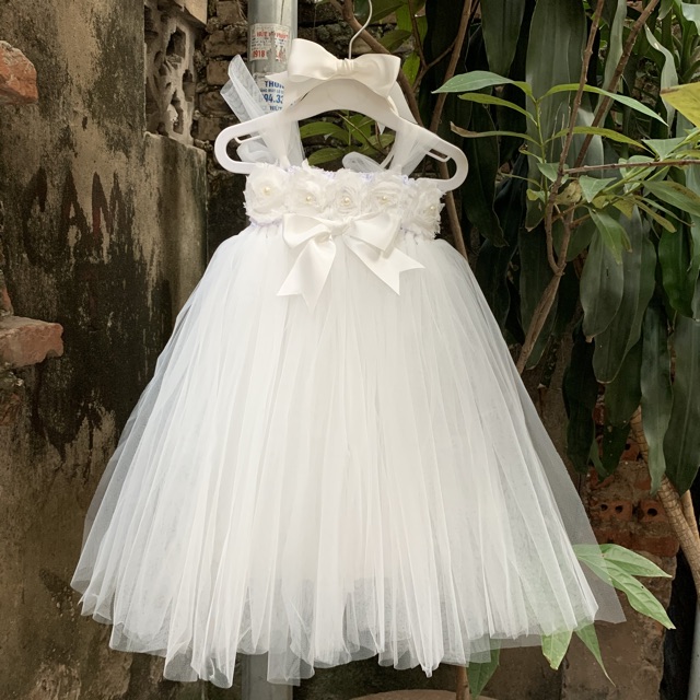 Váy tutu cho bé trắng hoa 3D