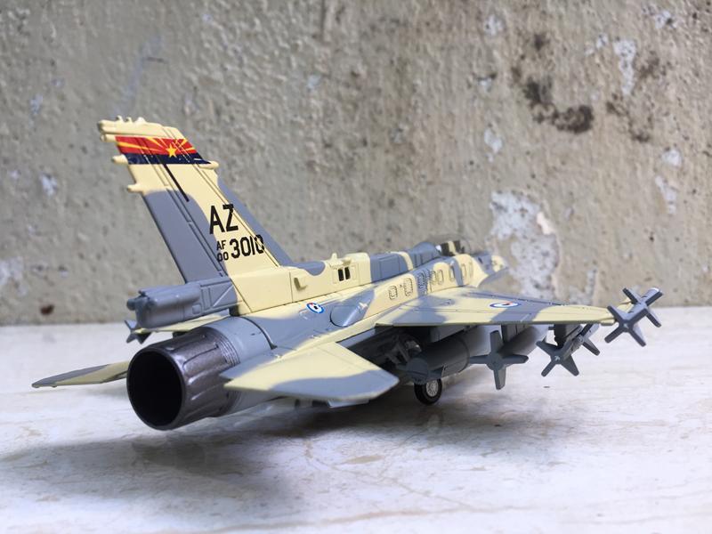 [HCM]Mô hình Máy bay F16 EF 1:72