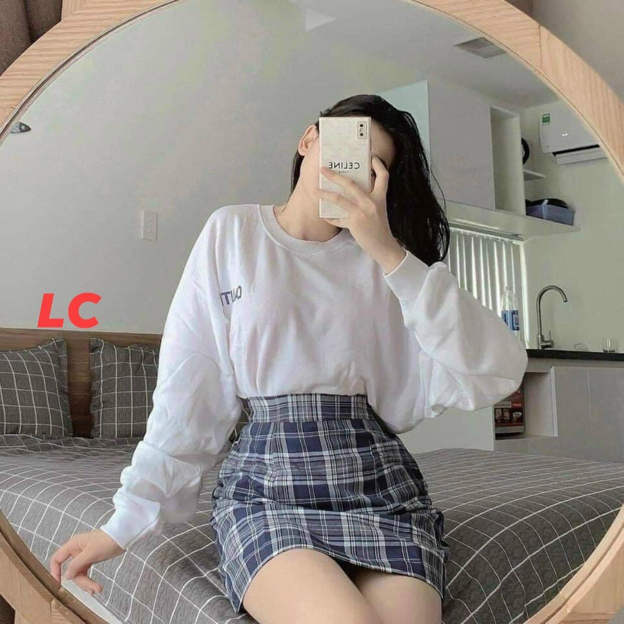 Set áo dài tay CAUTION mix chân váy kẻ caro xanh than dáng ngắn AD14
