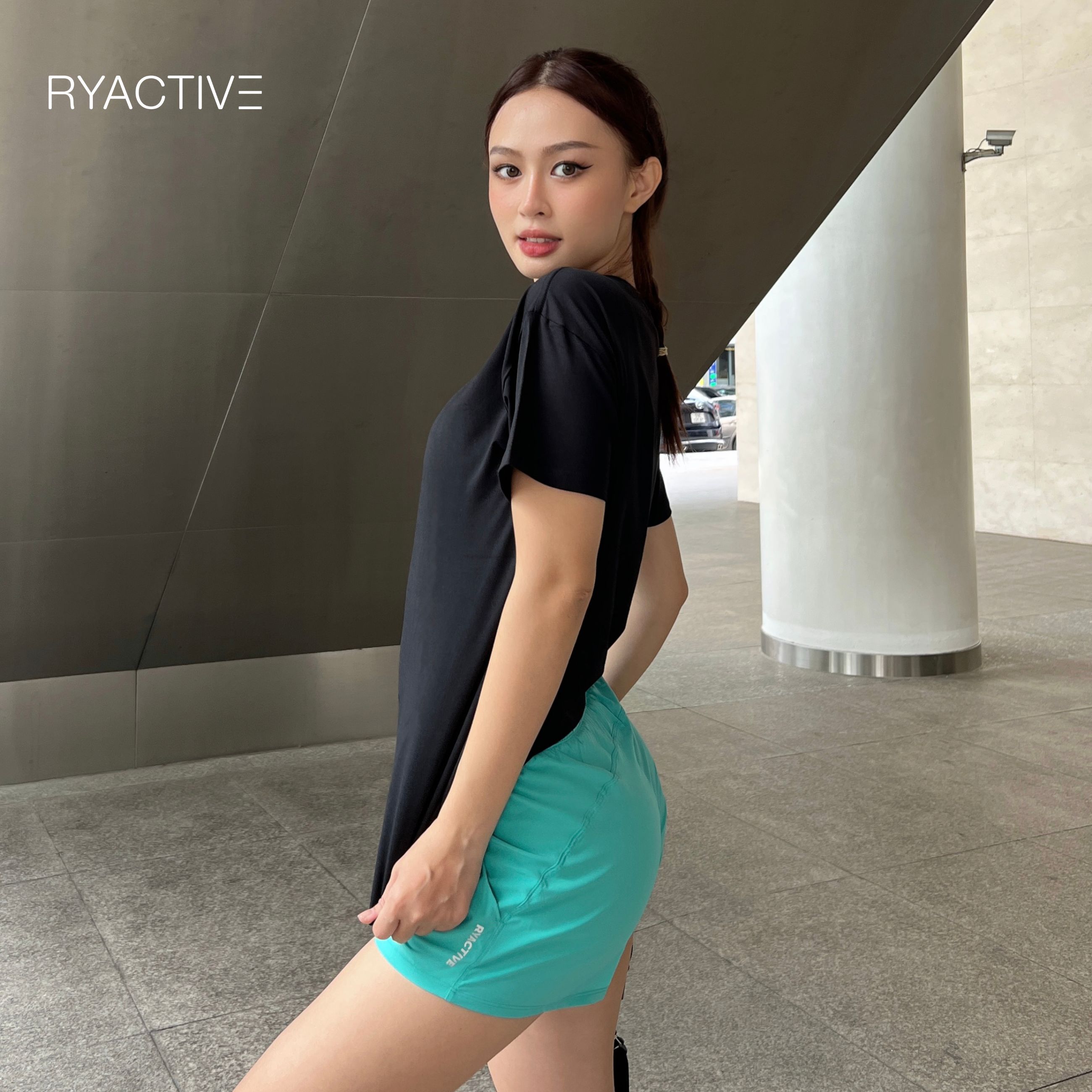 Áo thun form oversize RYACTIVE - RYACTIVE RELAXED Tee Black