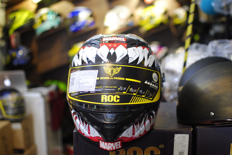 Mũ bảo hiểm Fullface 2 KÍNH ROC 03 tem Venom