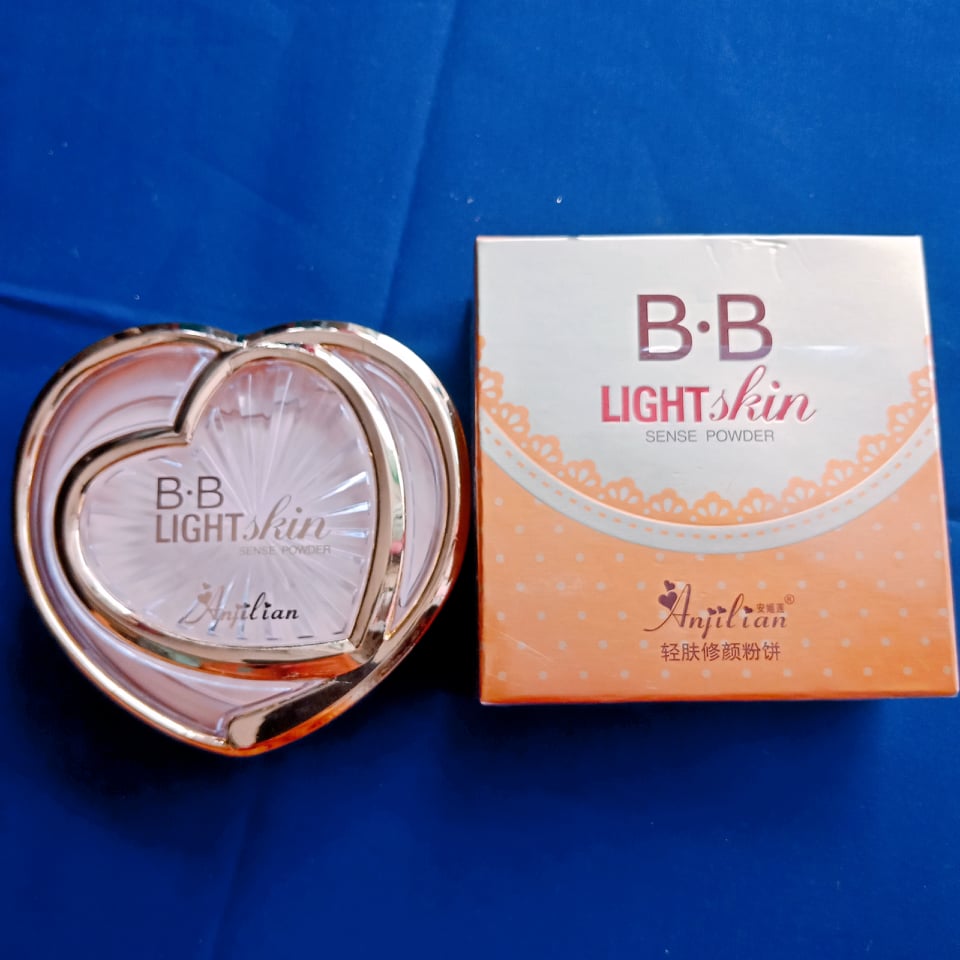 [HCM]Phấn Nền BB Light Skin 2 Tầng Có Bông Phấn Mịn