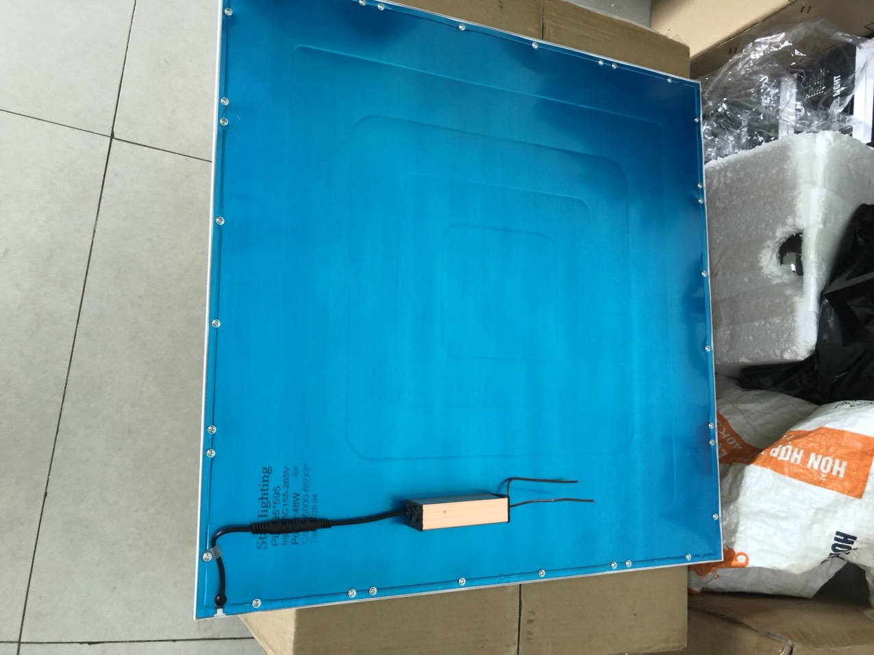 Đèn LED panel 600×600 mm MỎNG loại tốt, Bảo hành 2 năm