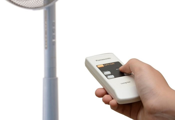 Quạt đứng Panasonic F409KMR ( đỏ )