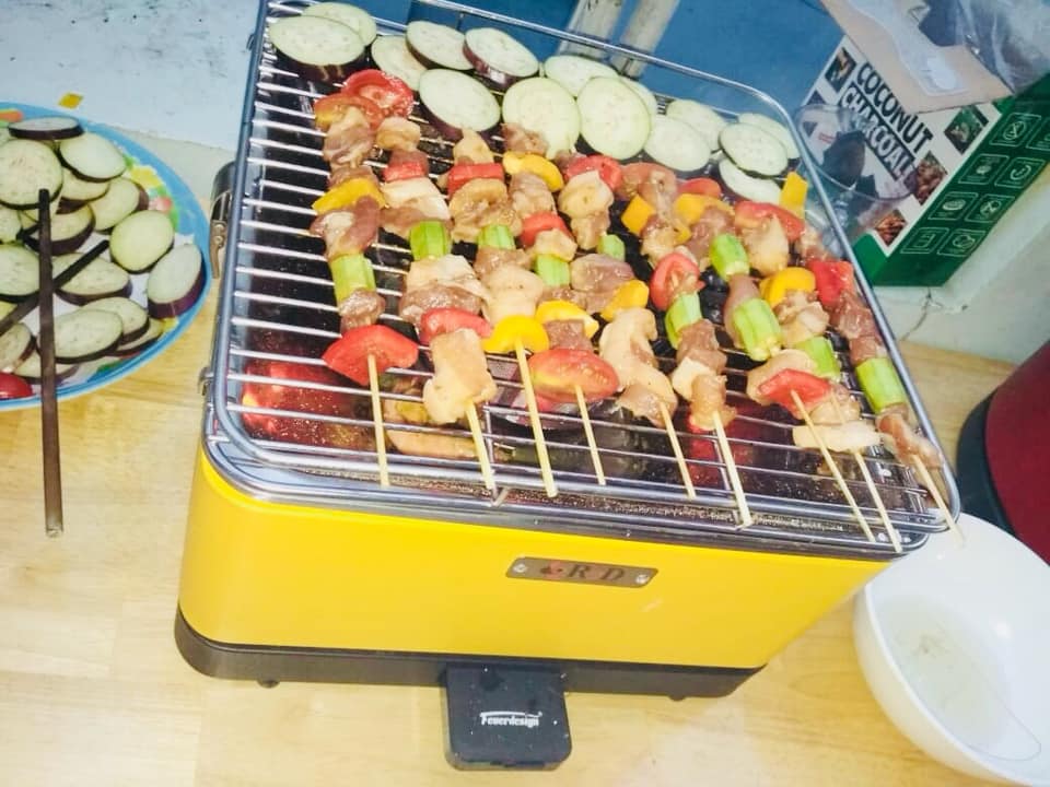 [HCM]Than Gáo Dừa Không Khói R2D - 4Kg
