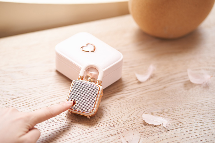 Loa Bluetooth Divoom Lovelock Pink - Hàng chính hãng
