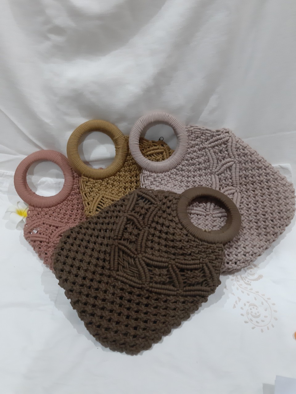 Túi macrame cầm tay