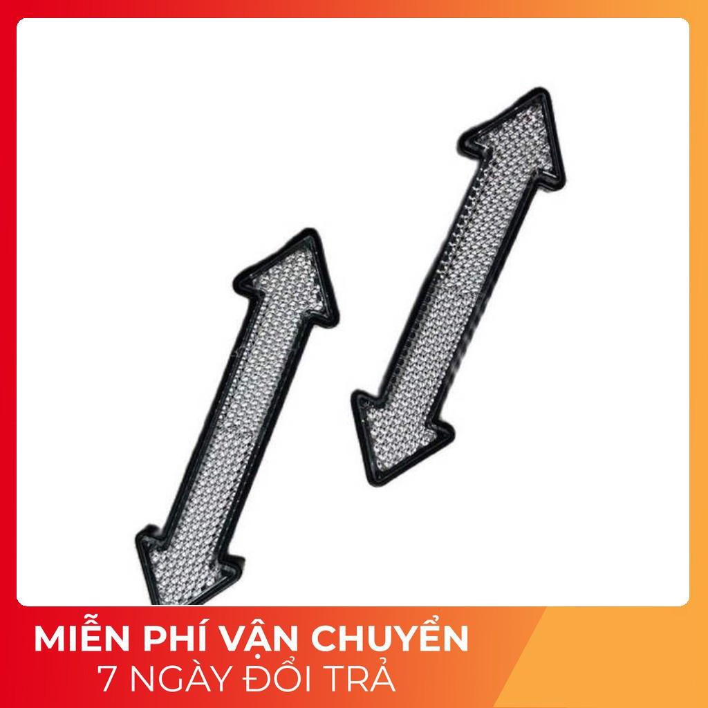 Mắt Mèo Phản Quang Cho Xe Máy Hình Mũi Tên Độc Đáo (Giá Bán 2 Cái)