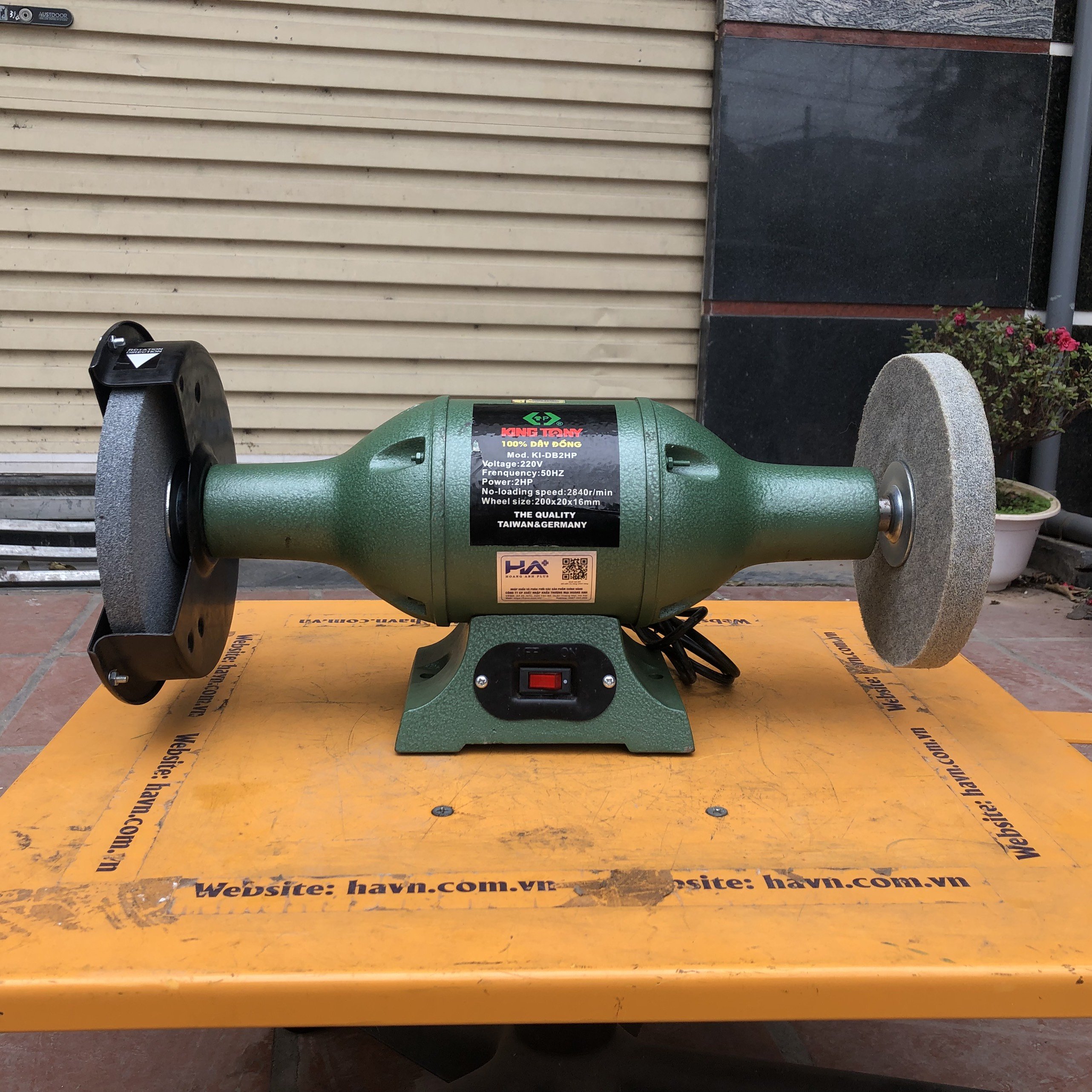 Máy Mài Hai Đá 2Hp KingTony KI-DB2HP
