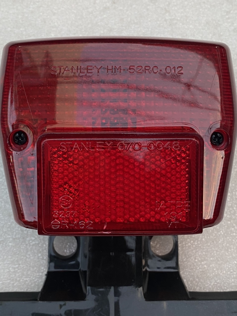 ĐÈN LÁI ( ĐÈN HẬU ) XE CUB 82