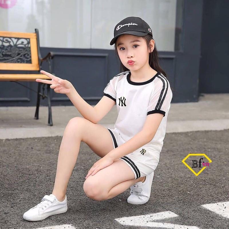 Nơi bán Bộ bé gái đùi sort chạy sọc viền, thun cotton phối lưới xinh 20-42Kg - Hàng VNXK