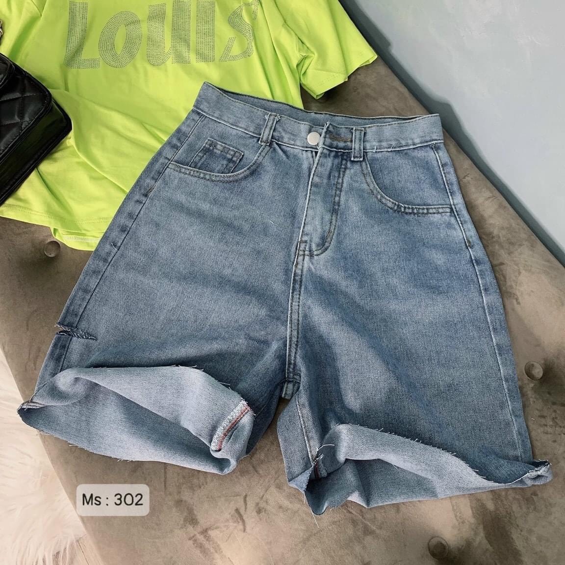QUẦN JEANS NGỐ ỐNG RỘNG RÁCH PT