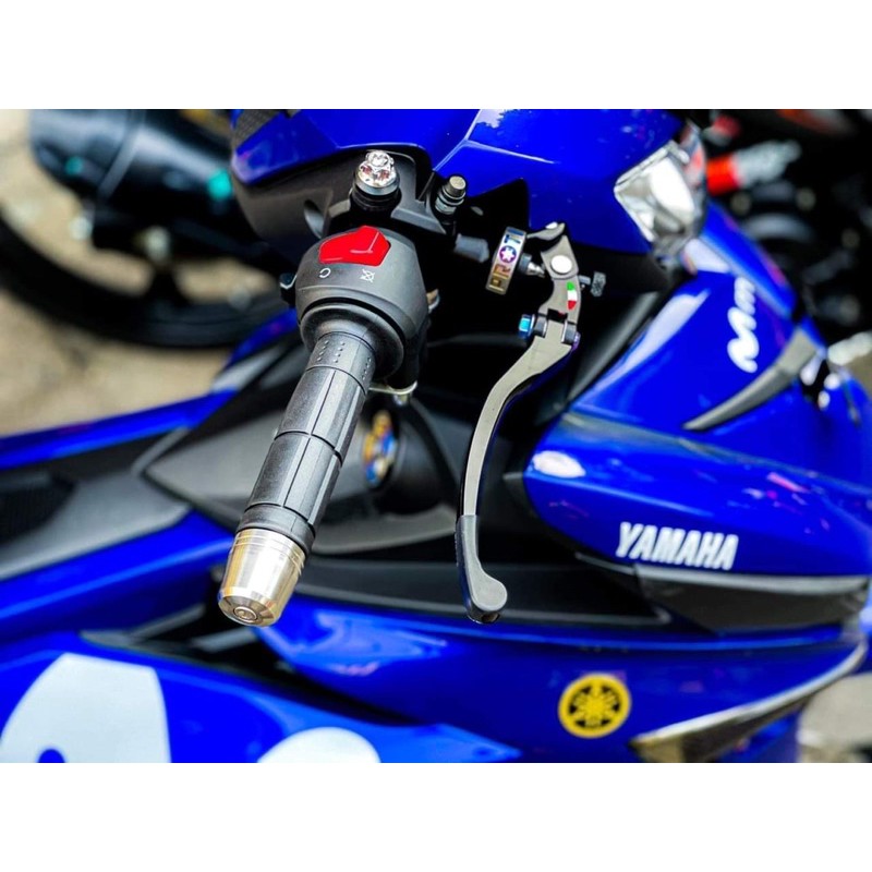 Cặp bao tay cao su Daytona nhiều mẫu.