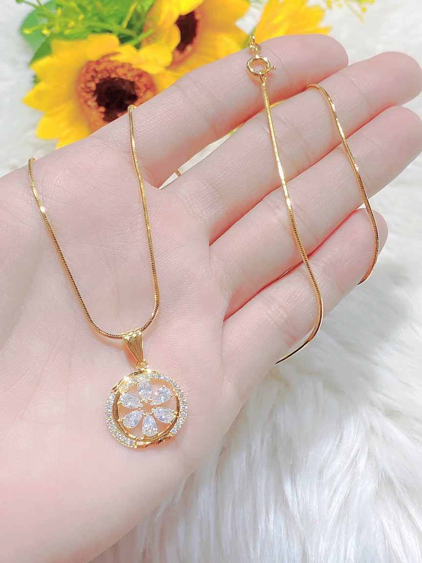 Dây chuyền nữ mạ vàng 18k bền màu kiểu dáng bông hoa mặt tròn 011021 - Tubicony - Dây chuyền nữ, dây chuyền đẹp - Phong cách thời trang thanh lịch