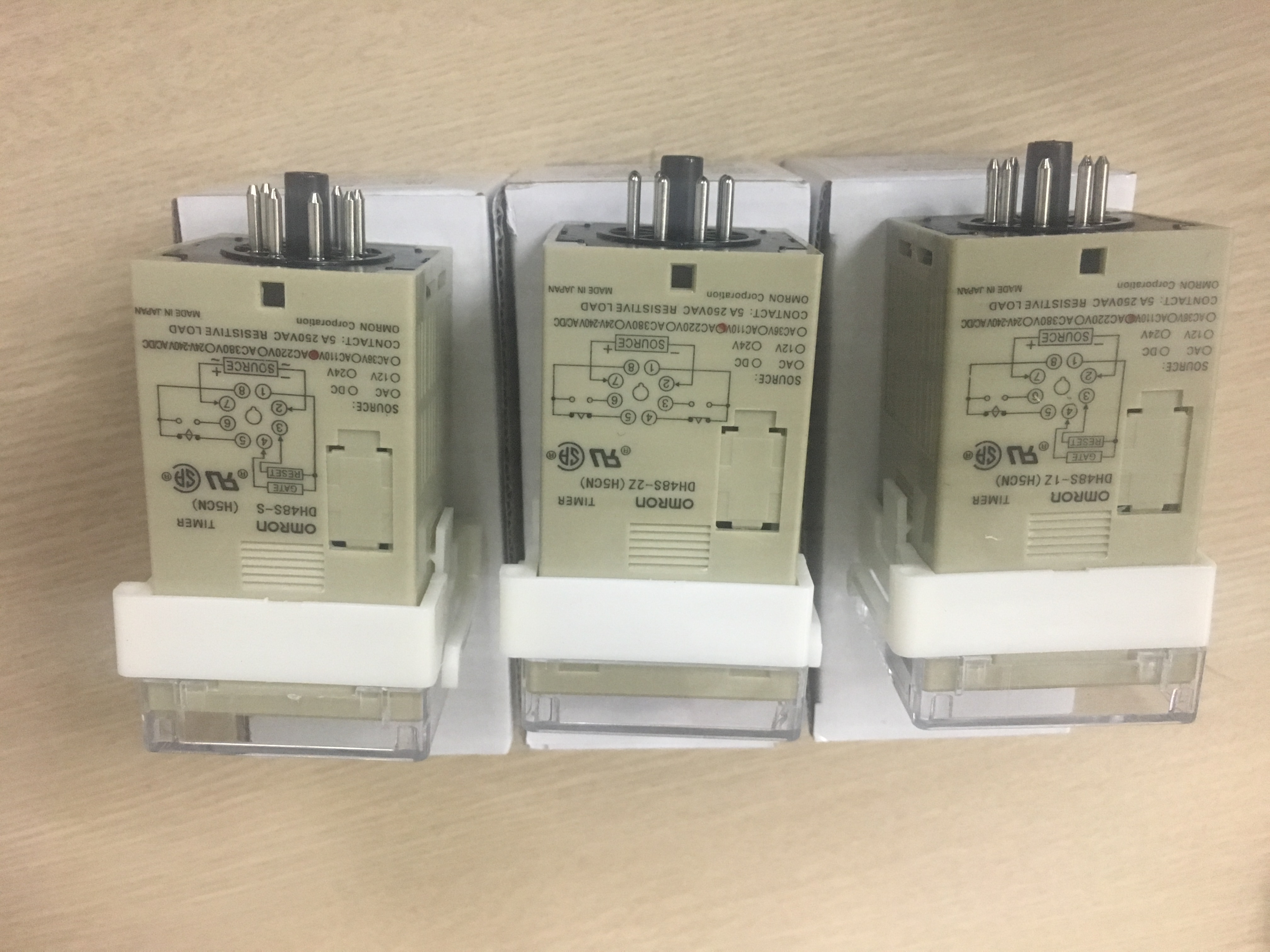Rơle thời gian Omron DH48S-2Z