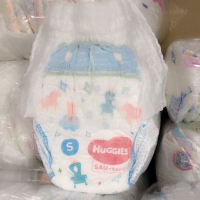Tã quần Huggies size S 100 miếng (4-8kg)