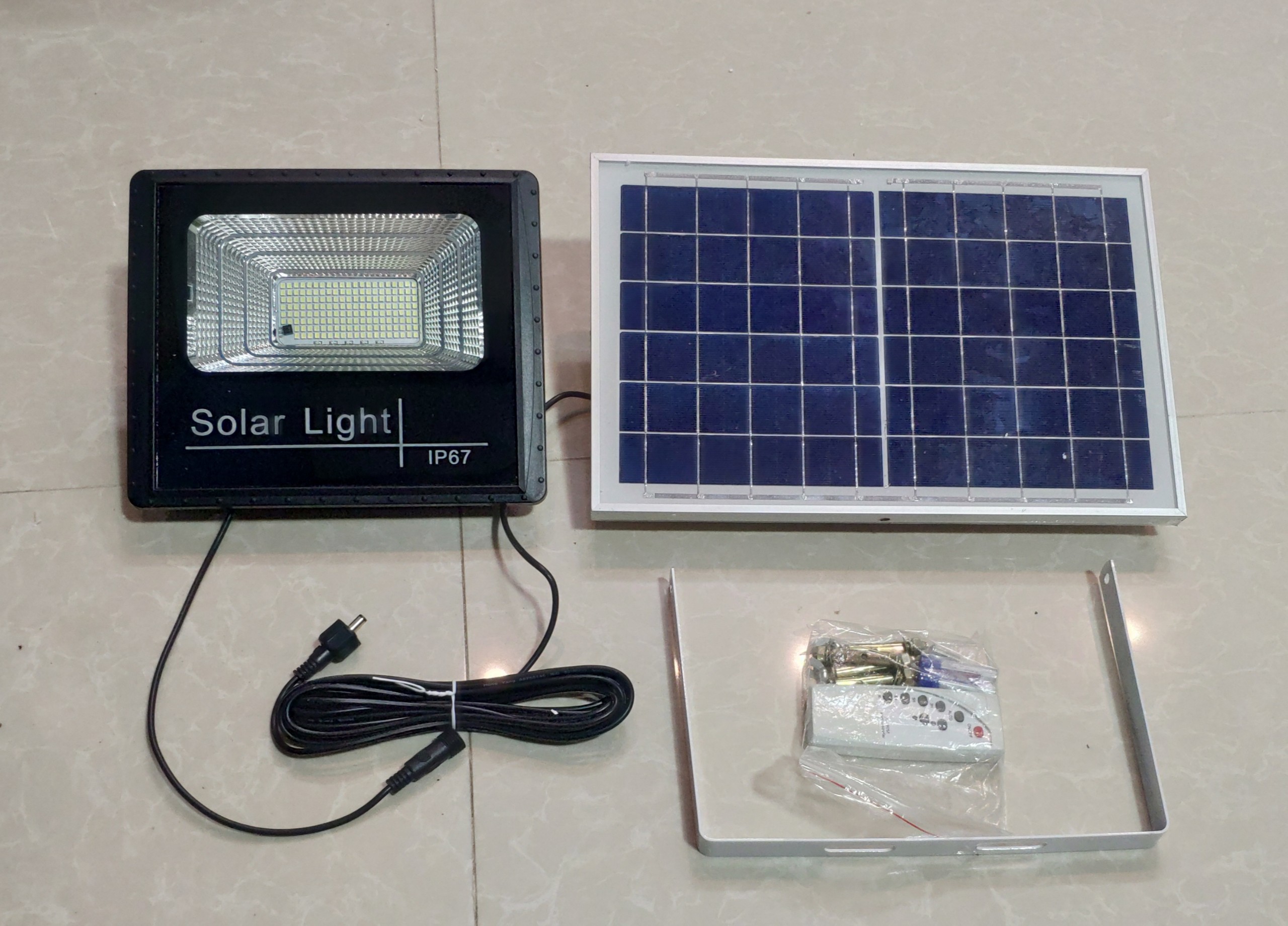 (Giá rẻ) Đèn led năng lượng mặt trời Solar Light 85W