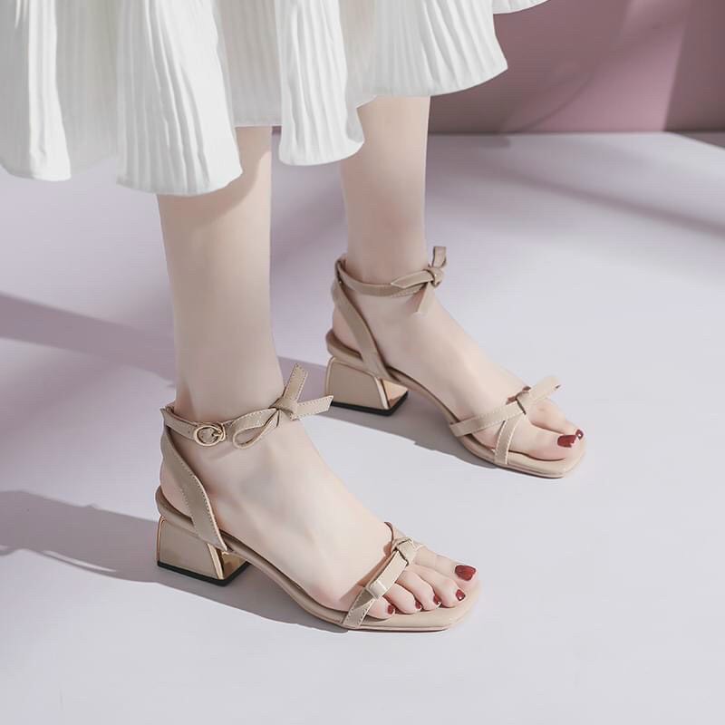 Sandal da bóng đính nơ gót vàng - CG-0497