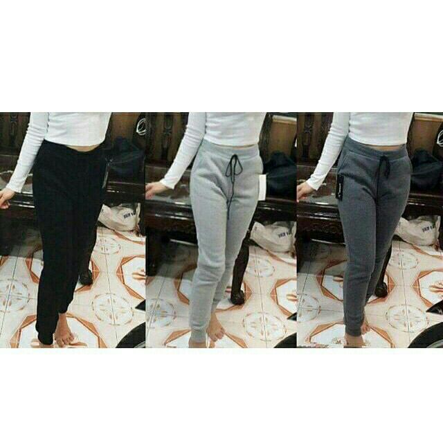 Quần jogger nỉ nữ