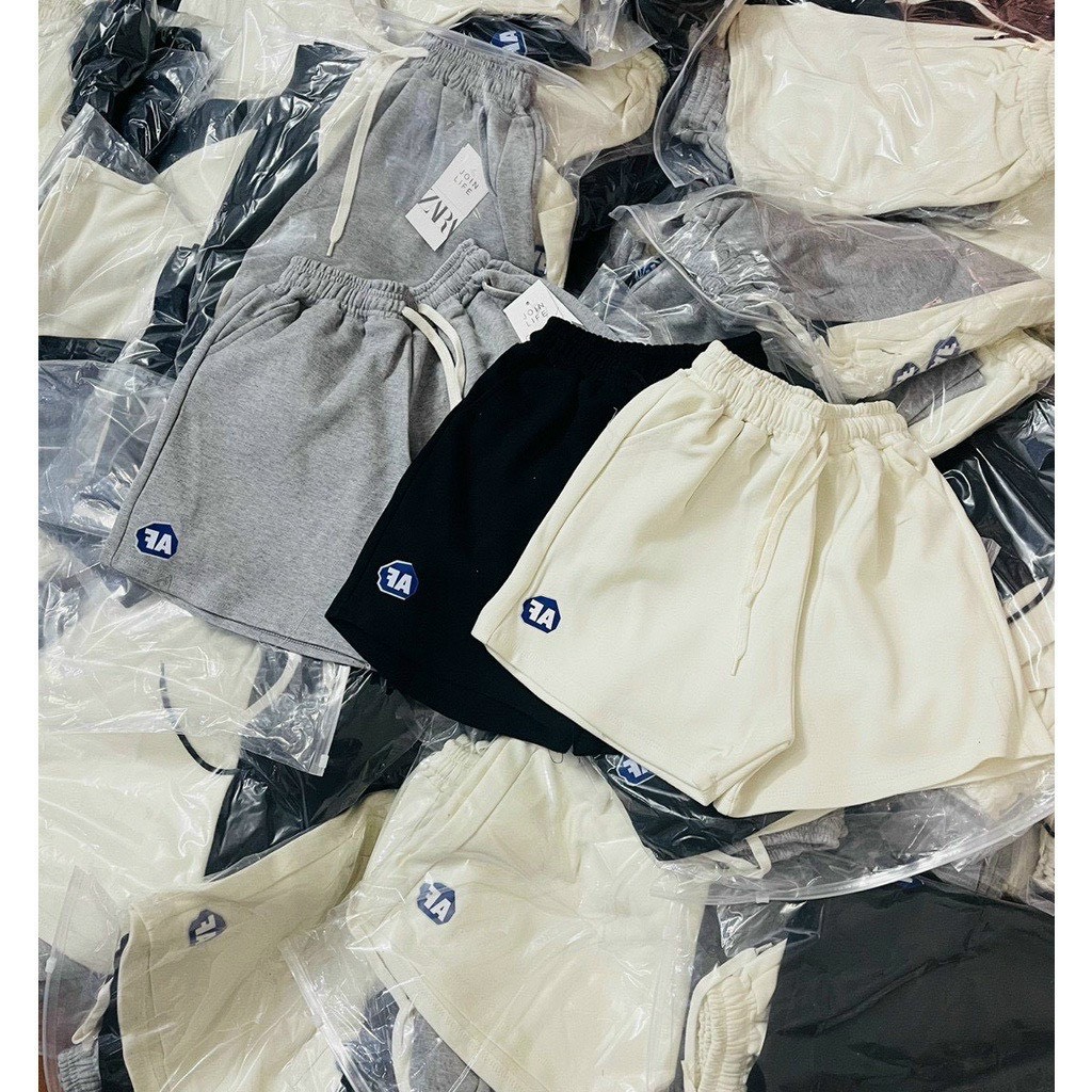 Quần short đùi da cá form rộng thêu logo 3 màu unsexy
