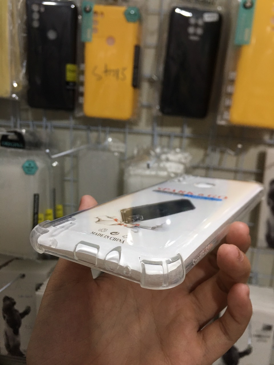 ỐP LƯNG TECNO SPARK 6 GO CHỐNG SỐC
