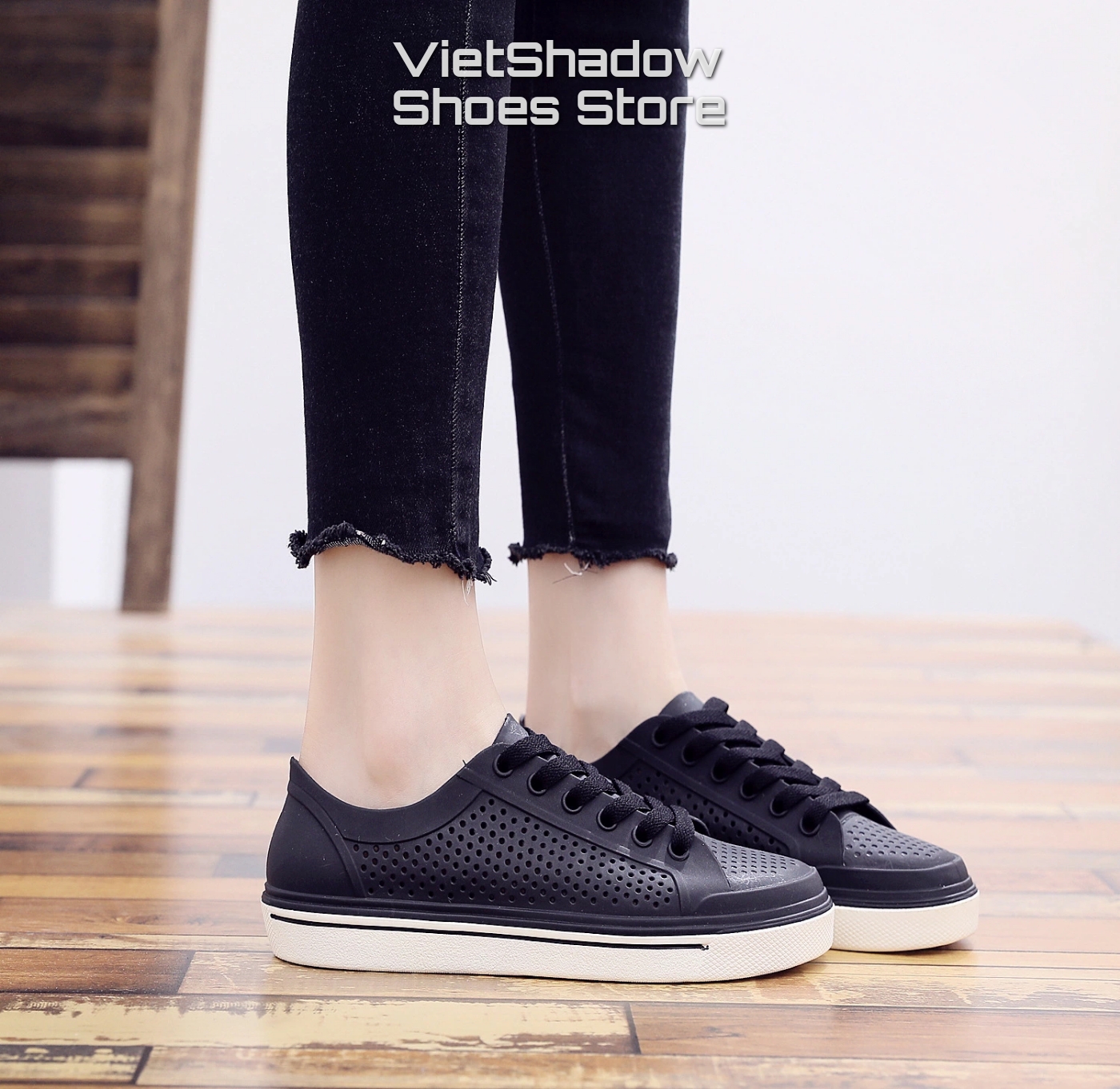 Sneaker nữ - Giày thể thao nữ bằng nhựa - Chất liệu PVC thoáng khí kết hợp đế cao su êm, mềm, không thấm nước - Mã SP HH1925