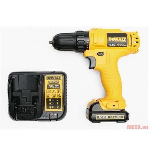 DeWALT - 10.8V - 2.0Ah MÁY KHOAN VẶN VÍT DÙNG PIN - DCD710D2