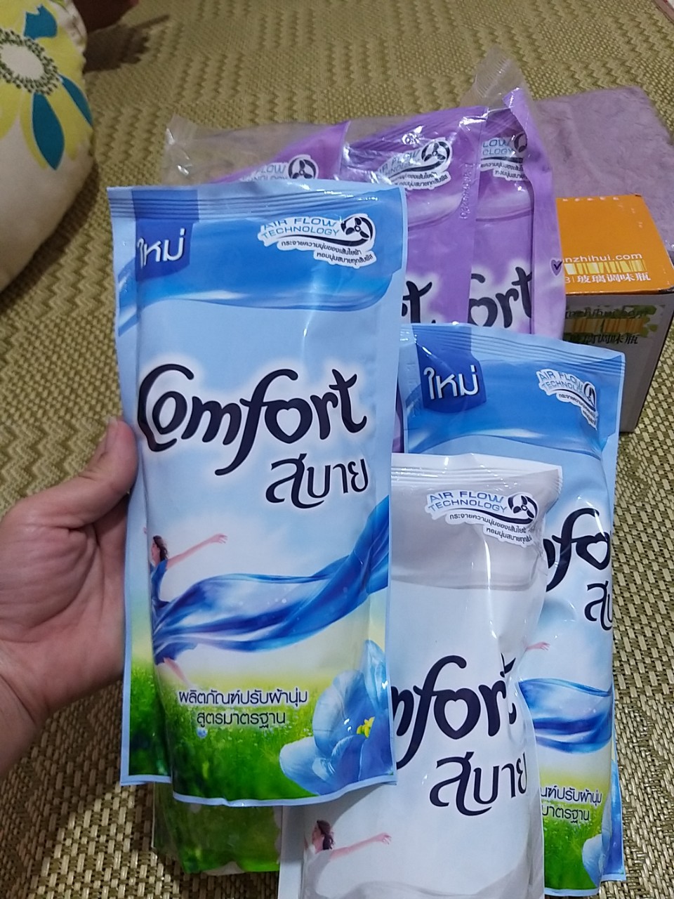 Set 3 bịch Nước xả vải Comfort Thái 580ml