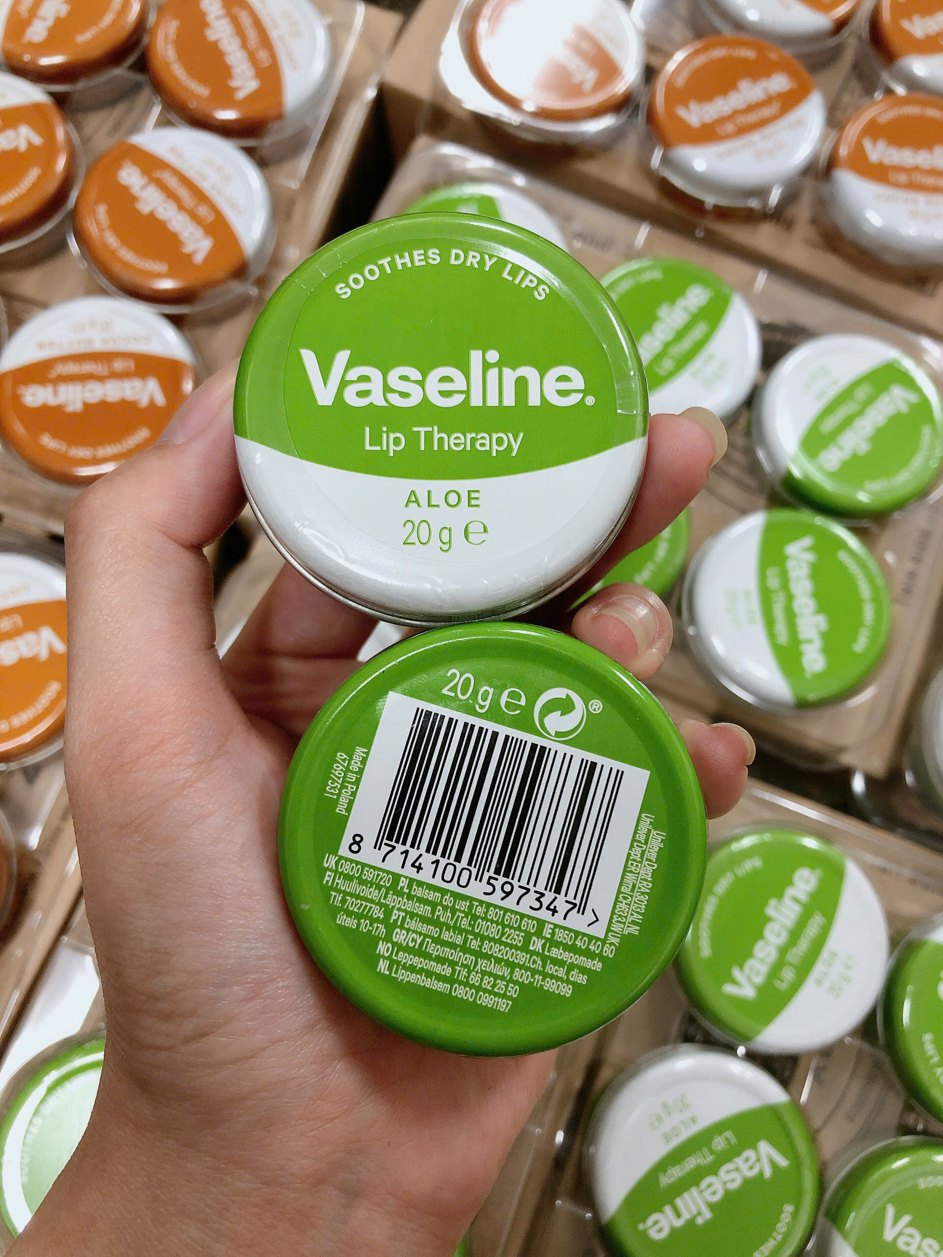 Sáp dưỡng môi Vaseline Lip Therapy 20g