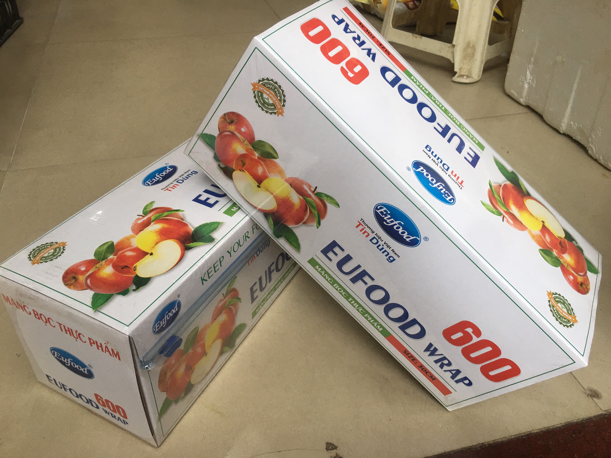 Màng Bọc Thực Phẩm EUFOOD Wrap 600 - Size 30cm x 500m