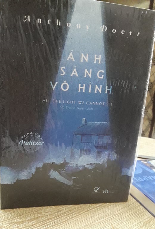 Sách - Ánh sáng vô hình - Anthony Doerr
