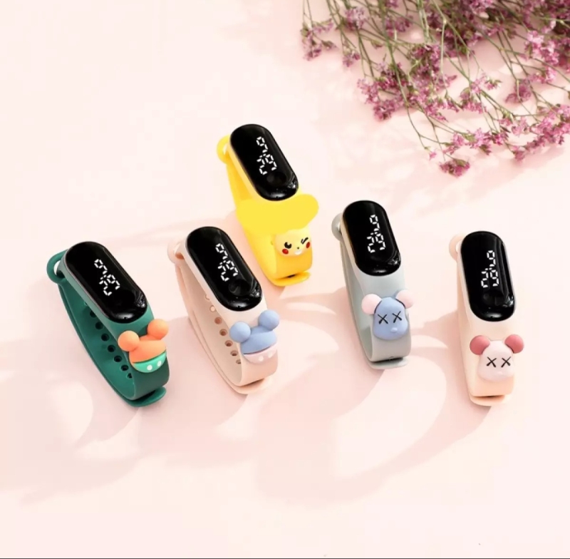 Nơi bán Đồng hồ trẻ em ZGO disney chống nước , thiết kế an toàn , hiện đại