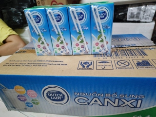 Cleanses [HCM]sữa có đường cô gái hà lan canxi thumbnail