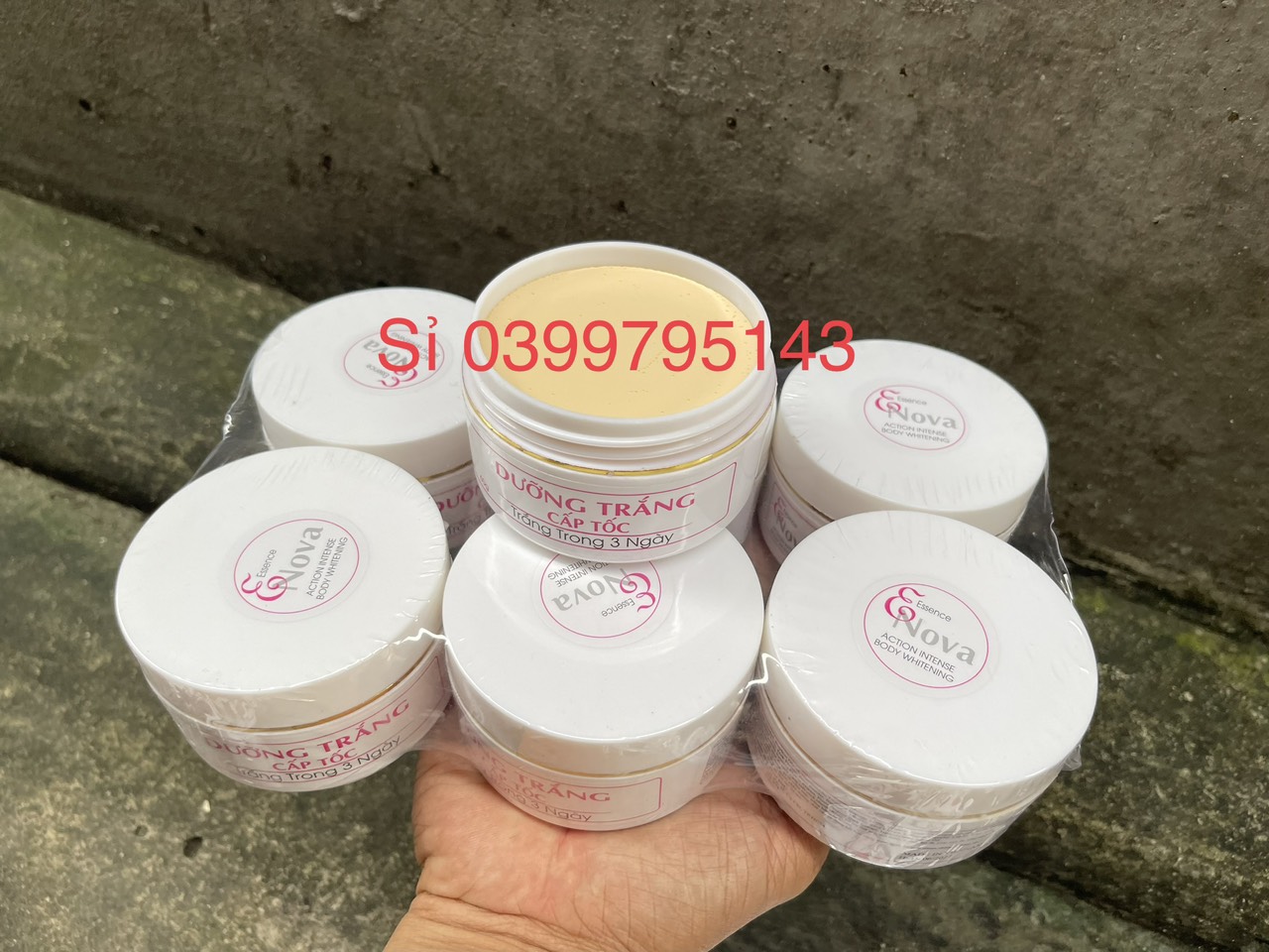 Lẻ 1 Hủ Kem Dưỡng Trắng Da Enova