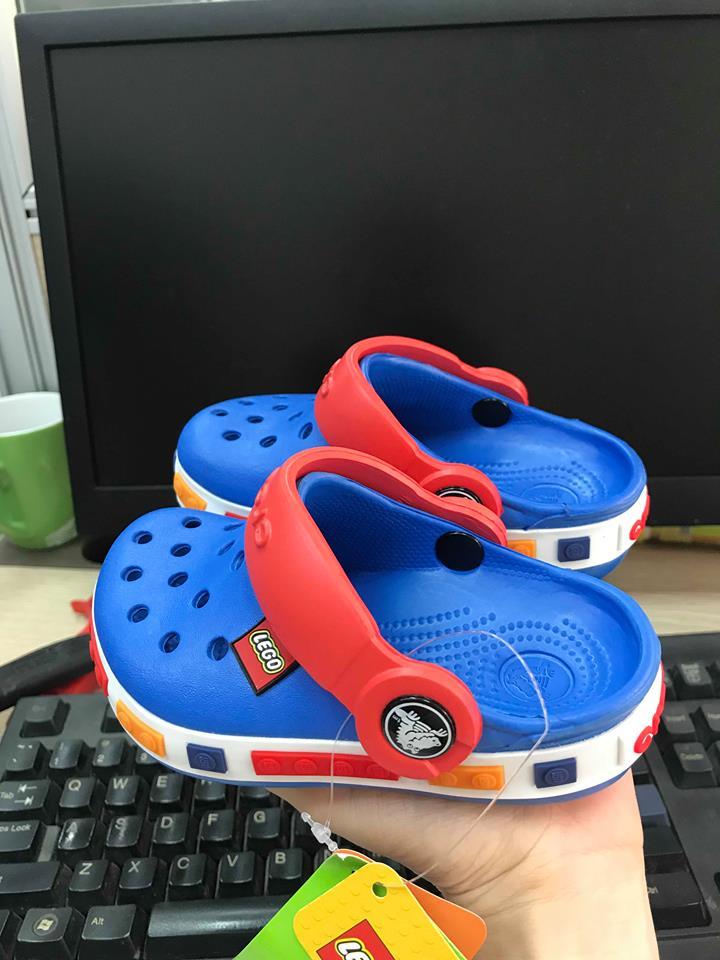 Sục nhựa Lego Crocs trẻ em (màu xanh dương)