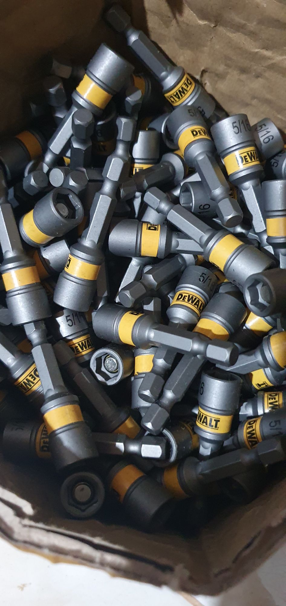 Đầu Bắn Tôn DeWalt 8mm Nhập Mỹ
