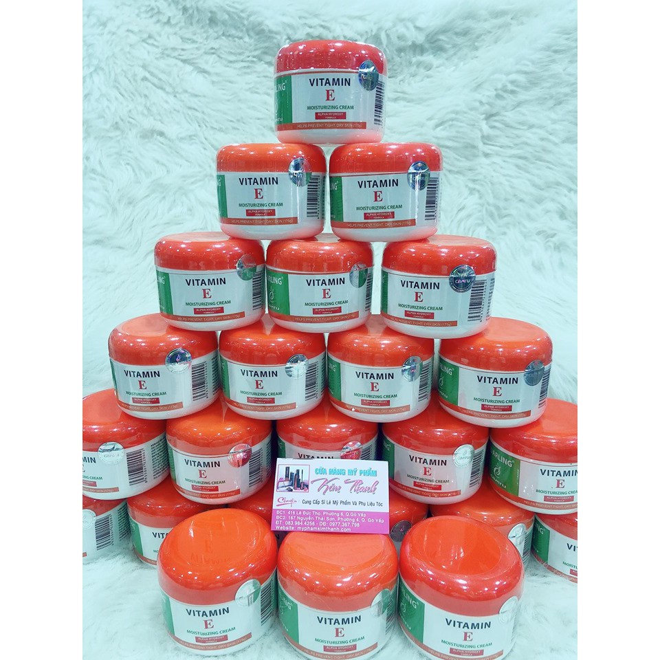 Kem Giữ Ẩm massage mặt Vitamin E Darling 175g